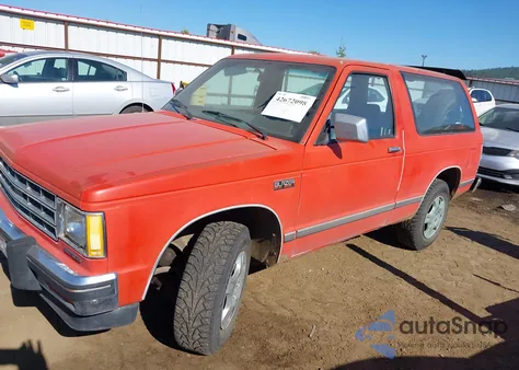 1984 Chevrolet Blazer S10 z USA, uszkodzony, nr VIN 1G8CS18B6E0185739